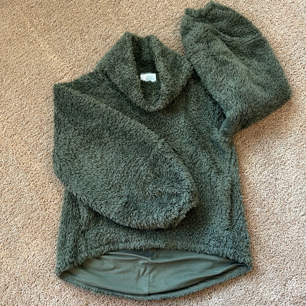 Lululemon Warm Sherpa Pullover